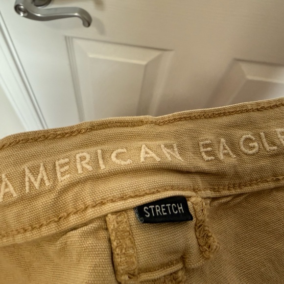 American Eagle Outfitters Women’s Khaki Cargo Pants w/partial elastic waist Sz14 - Picture 5 of 8